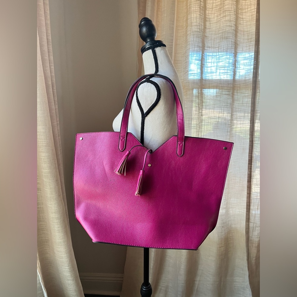 Neiman Marcus Fuchsia Double Tassle Tote Bag Unique Sweetheart Top Extra-Large